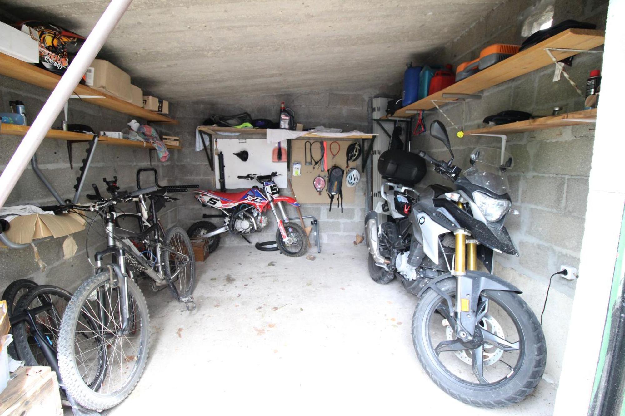 3 Chambres - Tres Grand Jardin Privee - Terrasse Privee - Garage Velo Et Moto - Parking Voiture Privee Dans La Propriete - Gere Par Presta-Zen'Services Thierville-sur-Meuse Exterior foto